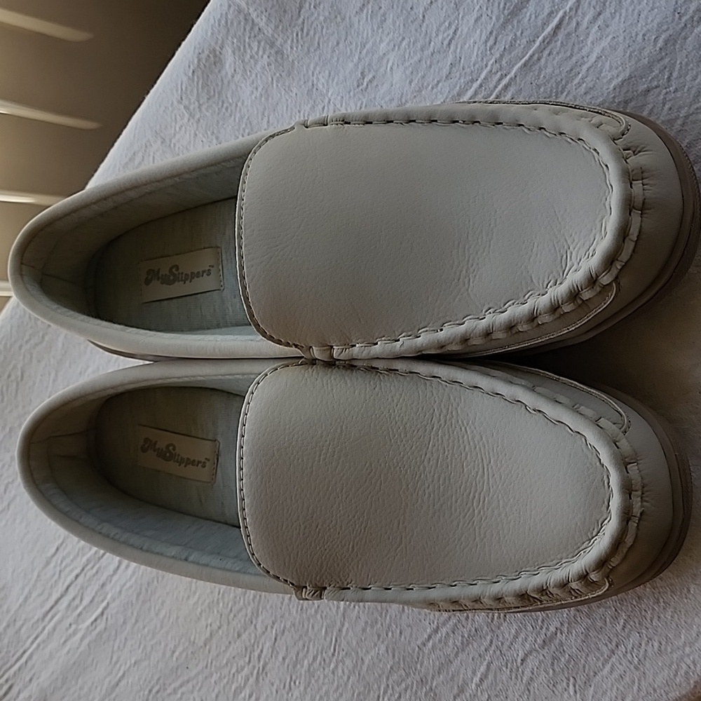 New Women's Slippers